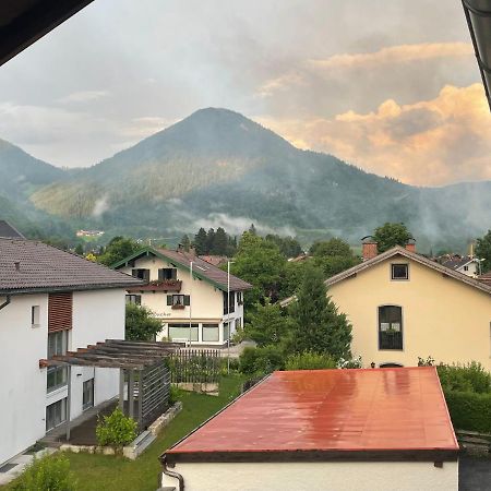 Апартаменты Kleines Nest Mit Bergblick Унтервёссен Экстерьер фото